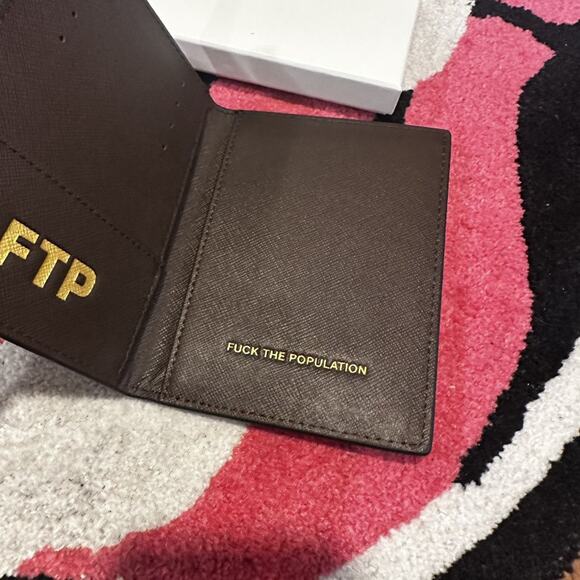 FTP Logo Repeat Card Holder – One Size – Brand New - Picture 4 of 7